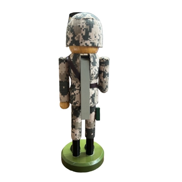 Christmas Nutcracker 2009 Limited Edition LE 14" Tall American Soldier Army - Picture 3 of 4